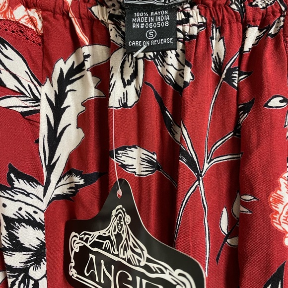 Red Floral Angie Off The Shoulder Romper Size Small NWT - Picture 5 of 5